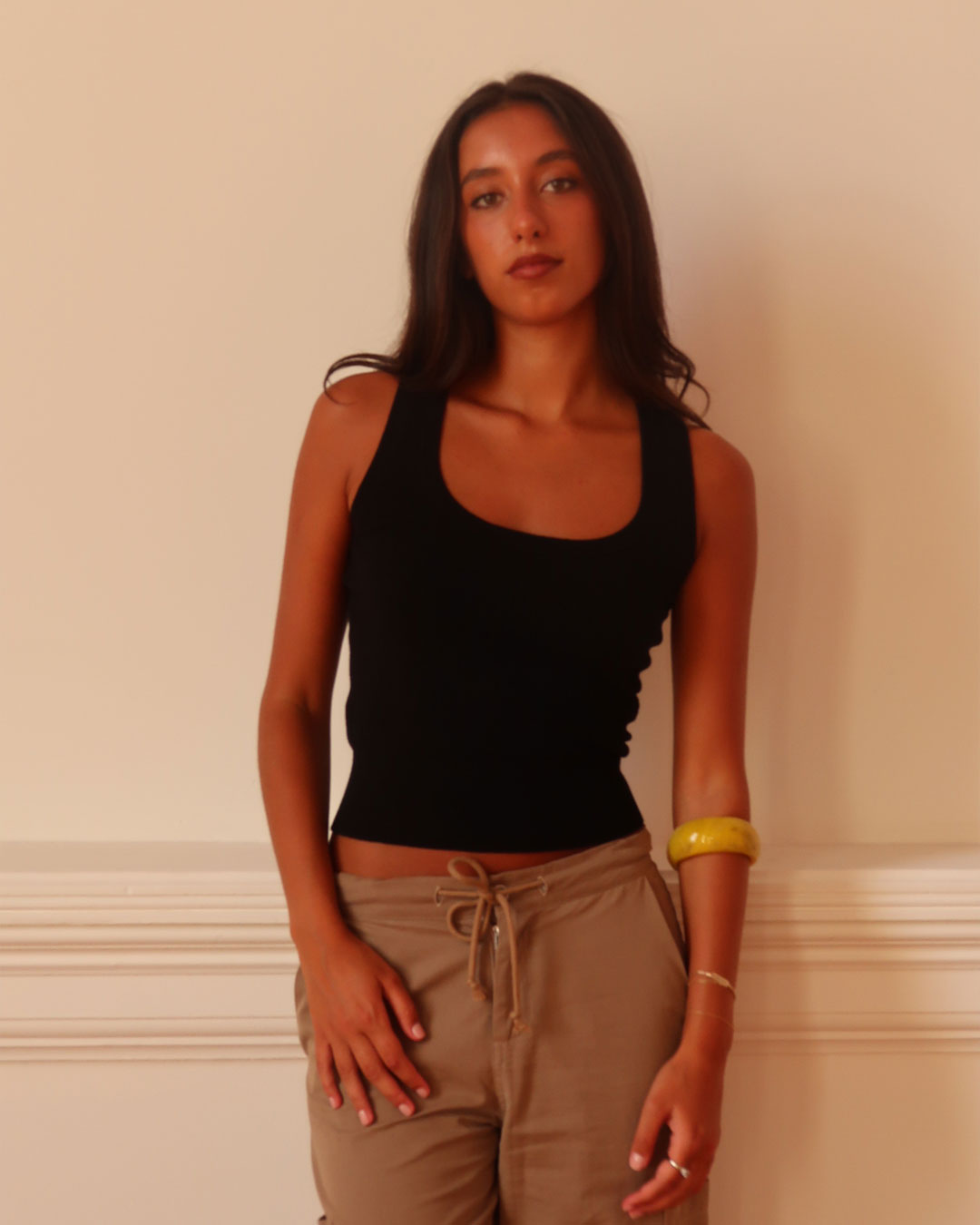 Low waisted cargo pants for woman with adjustable tie hem